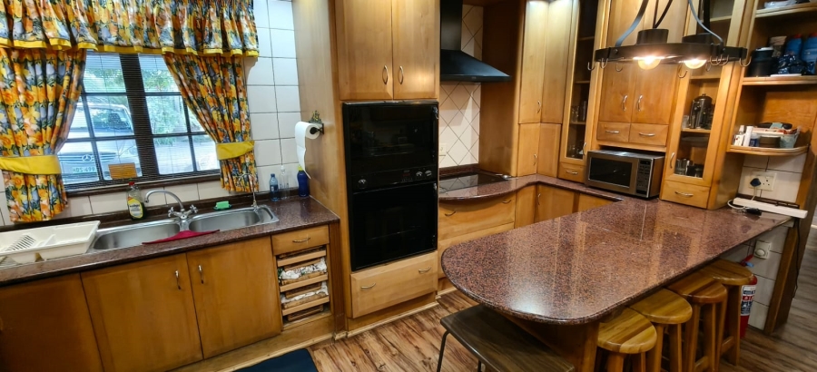 3 Bedroom Property for Sale in Protea Park North West